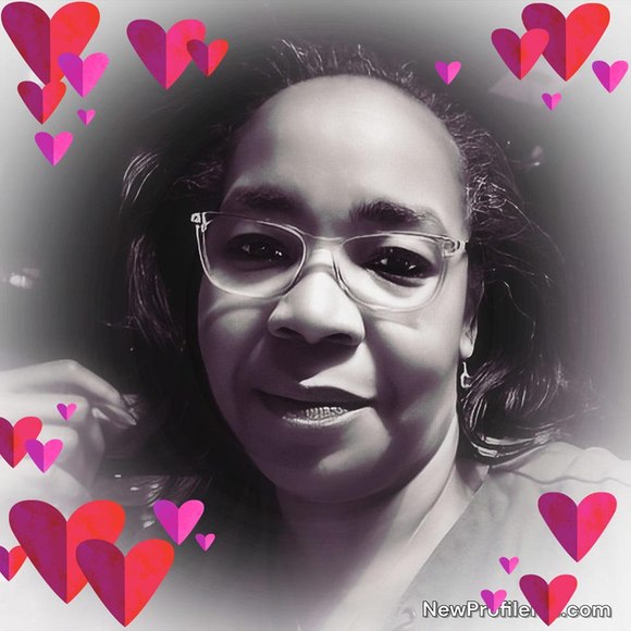 Profile Picture of Monique Harrison (@meharrison68) on Poshmark