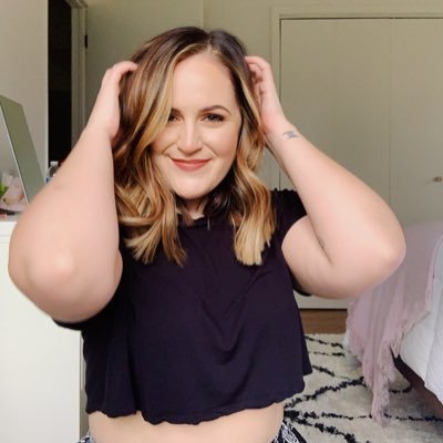 Profile Picture of Catherine (@cat_falgout) on Twitter