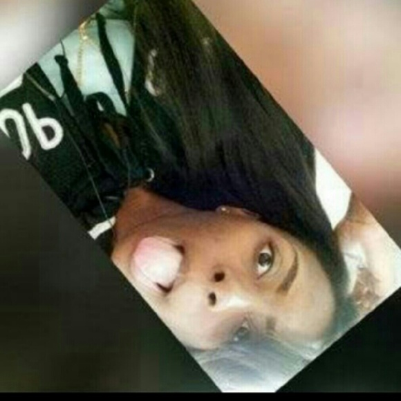 Profile Picture of Telisha Sledge (@telishaaa) on Poshmark