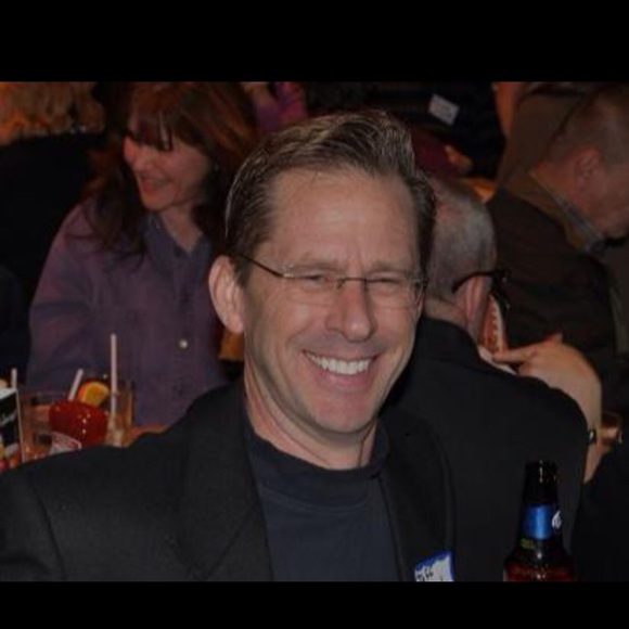 Profile Picture of Jeff Bubak (@jeffbub) on Poshmark
