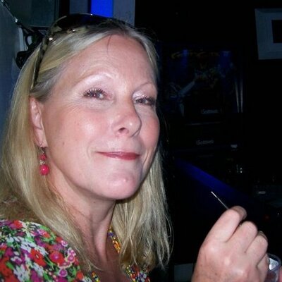 Profile Picture of Pauline Burnett-Dick (@olismum2) on Twitter