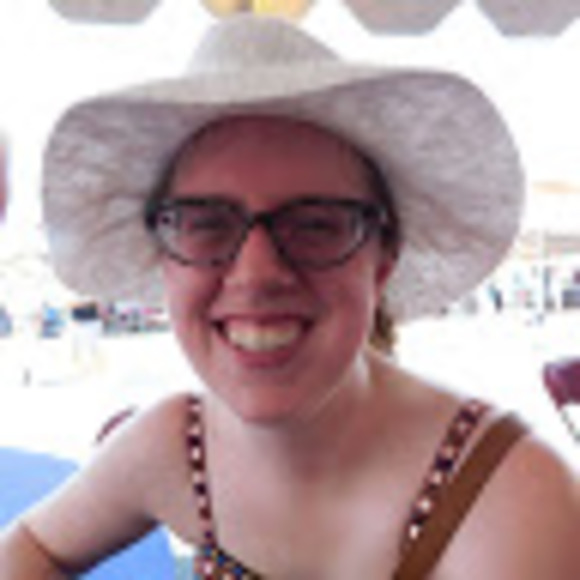 Profile Picture of Katie Foster (@katielpfoster) on Poshmark