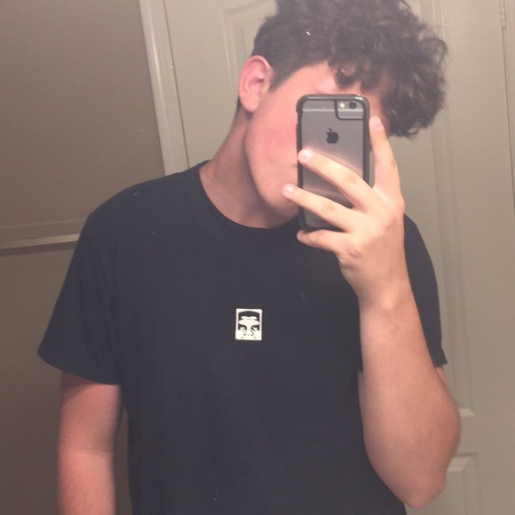Profile Picture of Joshua Pickard (@joshuapickard) on Poshmark