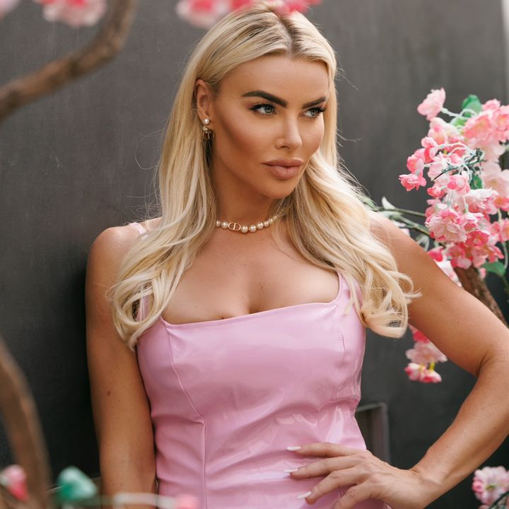 Profile Picture of Holly Barker (@@hollybarkerofficial) on Tiktok