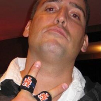 Profile Picture of Mike Lindner (@TEAMDER) on Twitter