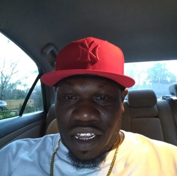 Profile Picture of Sedrick Thomas (@sedrick_t) on Poshmark