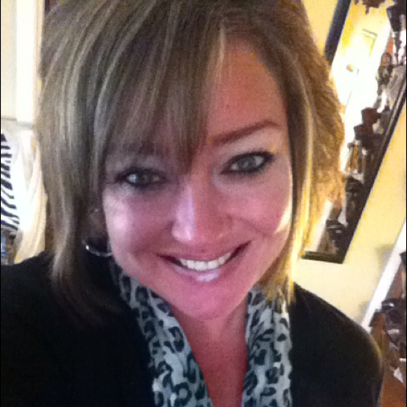 Profile Picture of Sherma Nardone (@shermahorne) on Poshmark