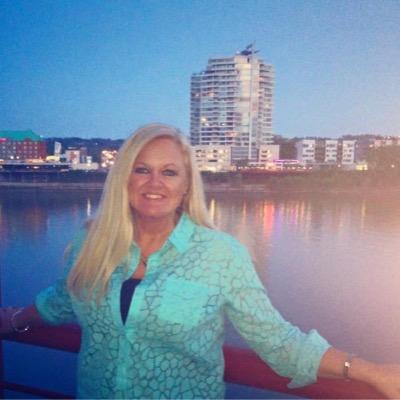 Profile Picture of Sabra Rutherford Oller (@not_hummus) on Twitter