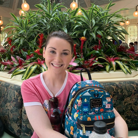 Profile Picture of Nicole Barbetta (@nicolebarbetta) on Poshmark