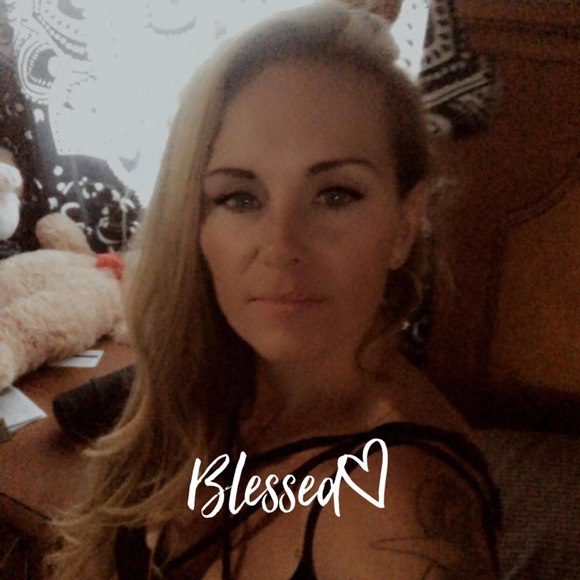 Profile Picture of Kim Keith (@herrerakim16) on Poshmark