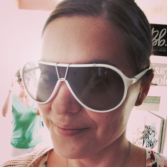 Profile Picture of Jeri Zaretsky (@jerizaretsky) on Poshmark