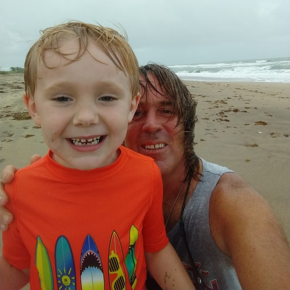 Profile Picture of Barrett Russian (@barrettrussian) on Poshmark