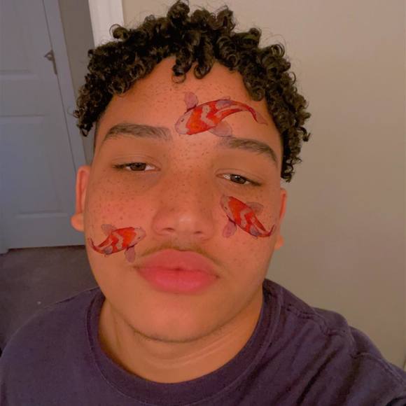 Profile Picture of Daniel Mota (@danimosx) on Poshmark