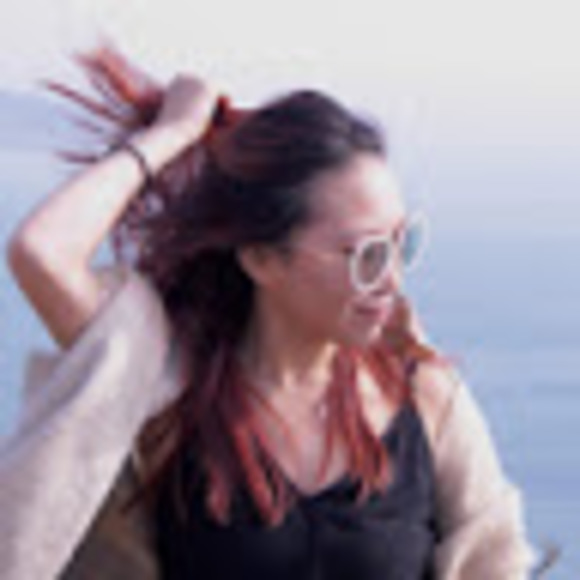 Profile Picture of Murial Wang (@murialwang) on Poshmark