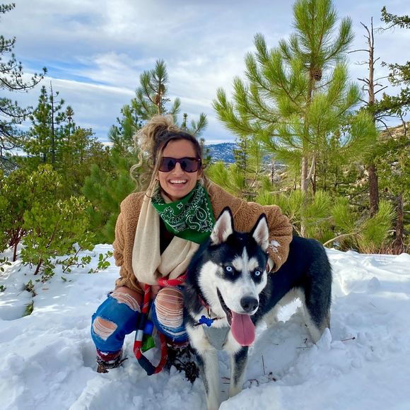 Profile Picture of Demetra Dokos (@demetrad84) on Poshmark