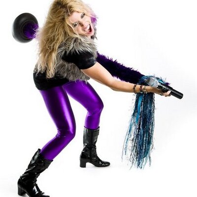 Profile Picture of Laura Kaye (@LauraKayeMusic) on Twitter