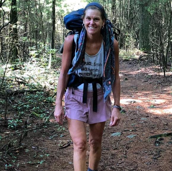 Profile Picture of Andrea Shoap (@andreashoap) on Poshmark