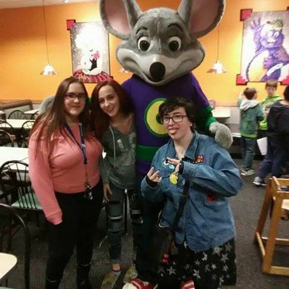 Profile Picture of Tearany Chesley (@teeeaa) on Poshmark