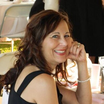 Profile Picture of Mary Ann Bina (@@DeSimoneGal) on Twitter