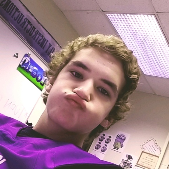 Profile Picture of Tristan Dresen (@tristand7) on Poshmark