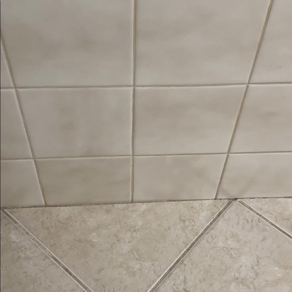 Profile Picture of Diana Defilippis (@dianadefilippis) on Poshmark