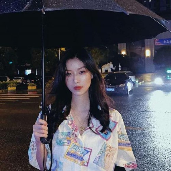 Profile Picture of Matthew Beargie| (@etucknichcole22) on Poshmark