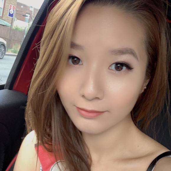 Profile Photo of Yanqiu Chen (@death445195548) on Poshmark