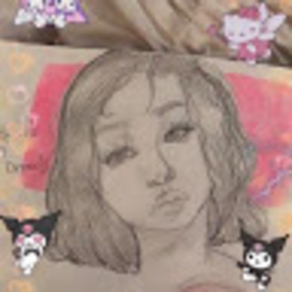 Profile Picture of Goose Goose (@dollv3ins) on Poshmark