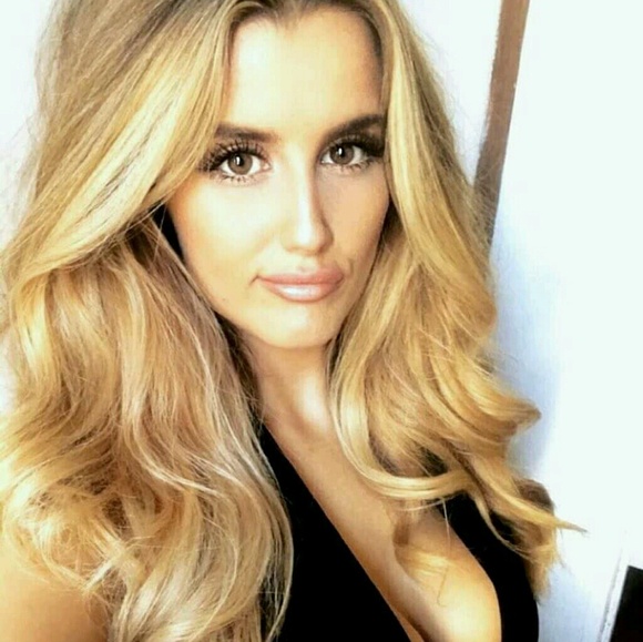 Profile Picture of Deb Dahmer (@dd4golf) on Poshmark