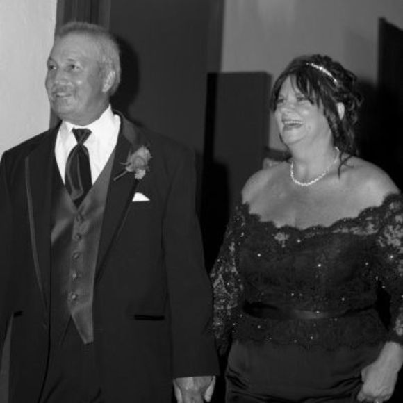 Profile Picture of Melody Lucas (@tune1961605) on Poshmark