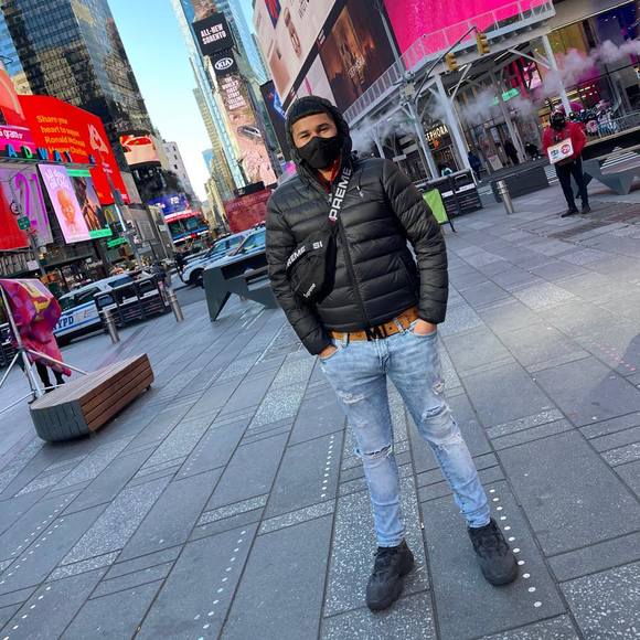 Profile Picture of David Bastidas (@david_iscool7) on Poshmark