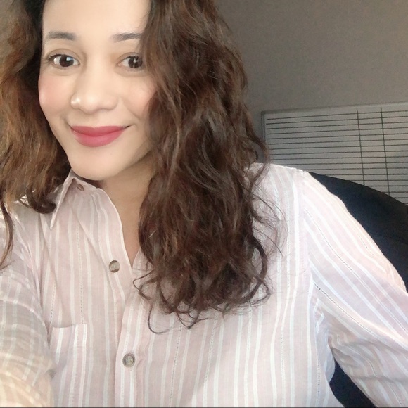 Profile Picture of Josephine Lara (@joylara_12) on Poshmark