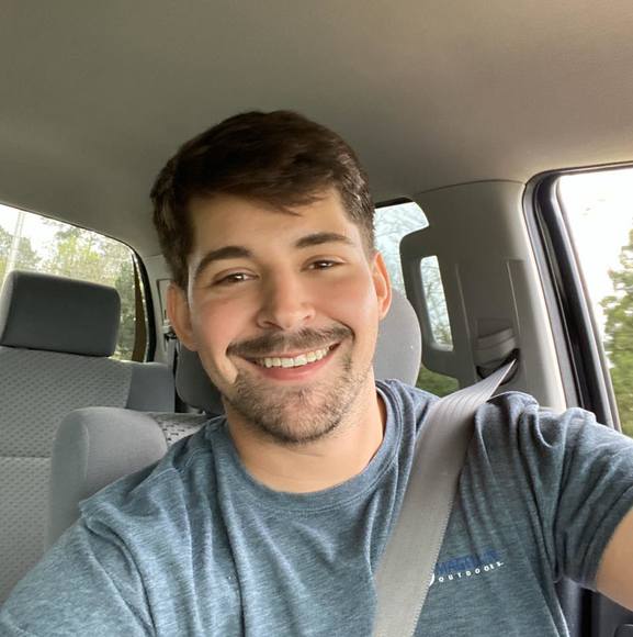 Profile Picture of Alex Kirkland (@awhalexk) on Poshmark