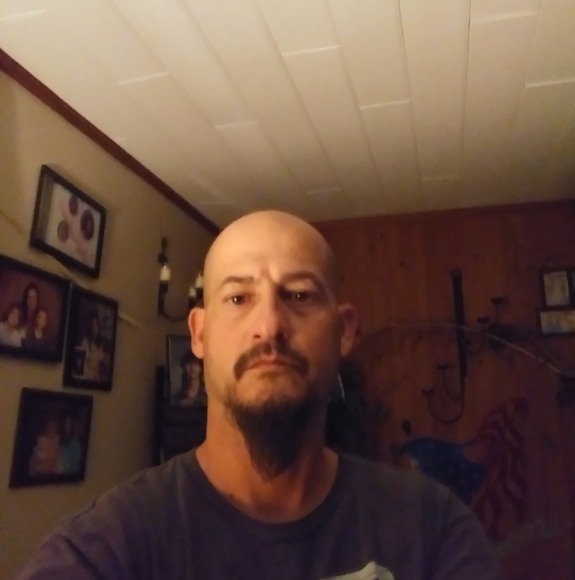 Profile Picture of Michael Conaway (@mconaway058) on Poshmark