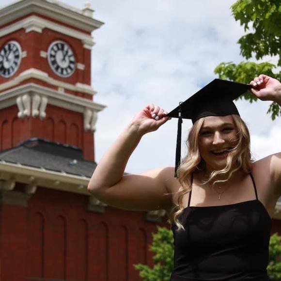 Profile Picture of Monica Downs (@monilidn) on Poshmark