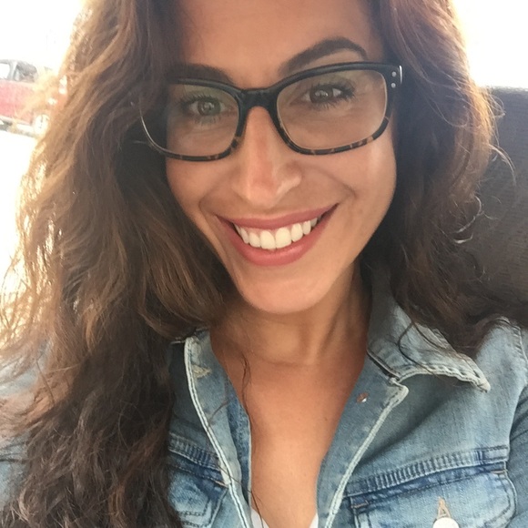 Profile Picture of Jennifer Brenner (@jjbrenn) on Poshmark