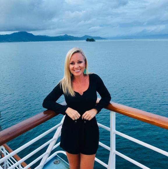Profile Picture of Shawna Roberts poole (@madisonchick78) on Poshmark