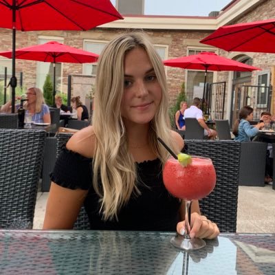 Profile Picture of Carly Adams (@carlyadamss_) on Twitter