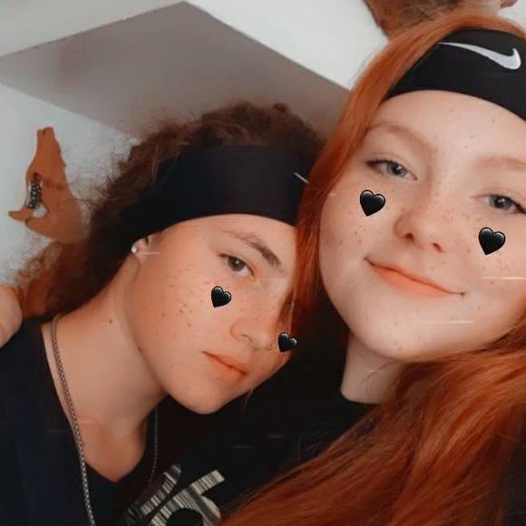 Profile Picture of Alexia Walsh (@alexia_walsh) on Poshmark