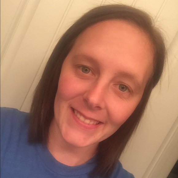Profile Picture of Katelyn Lucas (@katieb5291) on Poshmark