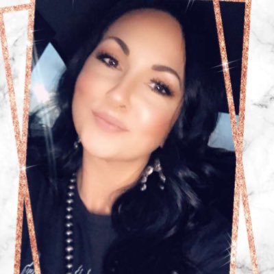 Profile Picture of Crystal Stapp (@crysmesome) on Twitter