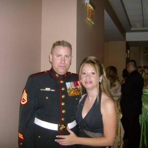 Profile Picture of Jason Tiefel (@jasontiefel) on Poshmark