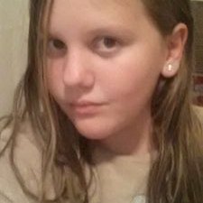 Profile Picture of Skye Larsen (@SkyeCarynLarsen) on Twitter
