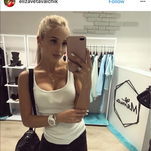 Daria Barankova - Poshmark Profile Picture of Daria Barankova (@duse89) on Poshmark