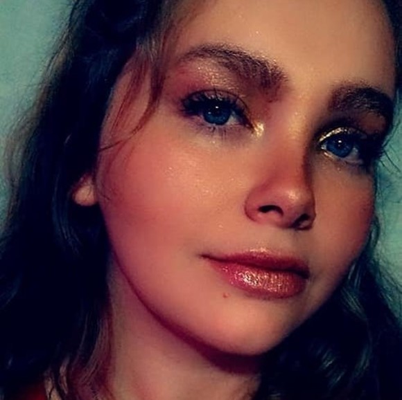 Profile Picture of Sky Beavins (@skybeavins) on Poshmark