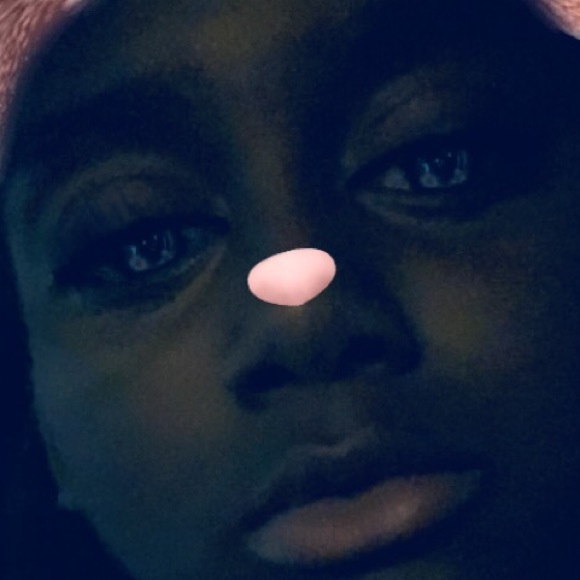 Profile Picture of Lakendra Lofton (@keke896) on Poshmark