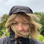 Profile Picture of Clair Hunt (@clair_hunt_illustration) on Instagram