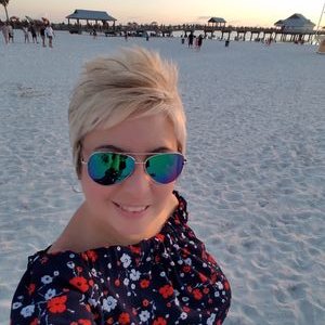 Profile Picture of Laura Libby (@LauraLibby26) on Twitter
