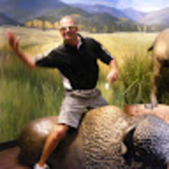 Profile Picture of Scooter Mcgillicuddy (@scottsnowardt) on Poshmark