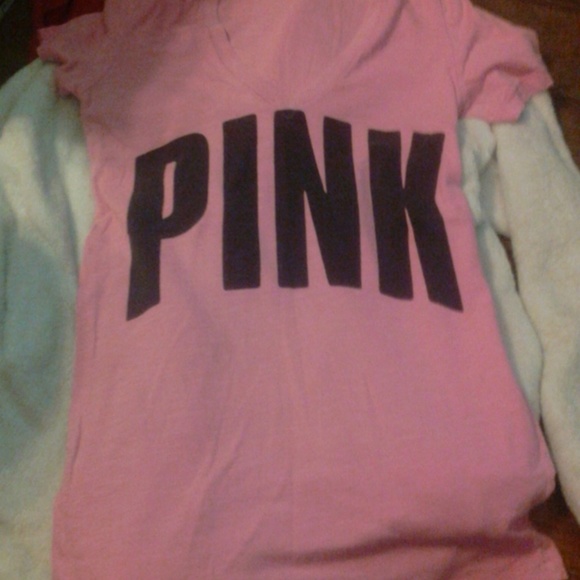 Profile Picture of Kaylee Case (@kayleenate) on Poshmark